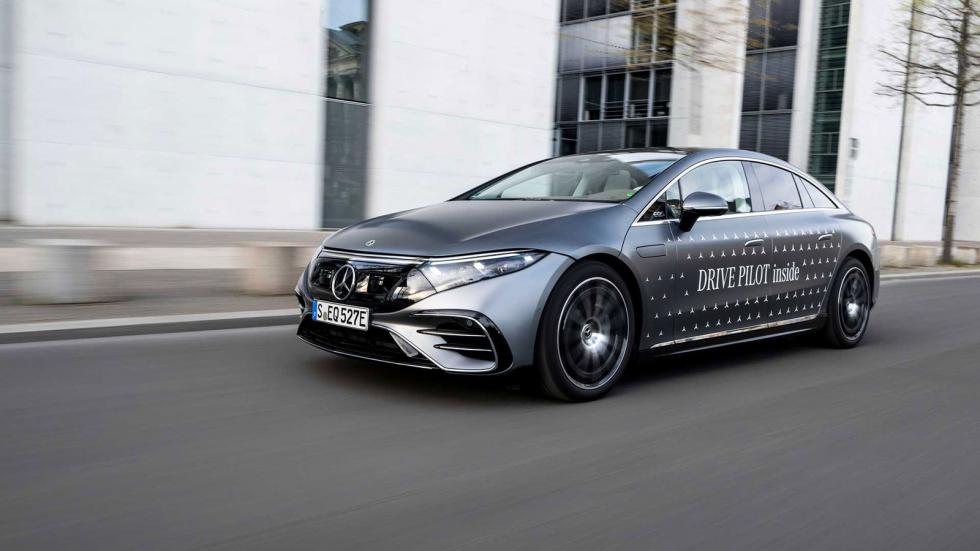 Αυτόνομη οδήγηση 3ου επιπέδου προσφέρει επίσημα η Mercedes 